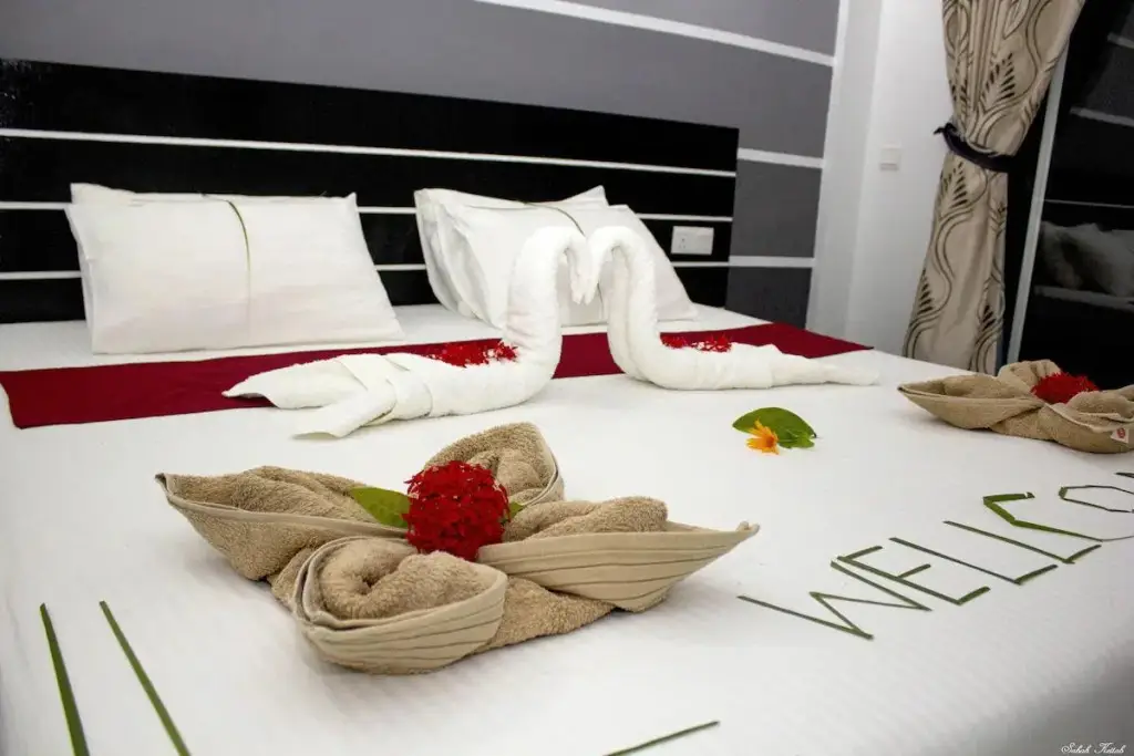 Диффуши: Отель Crown Beach Villas