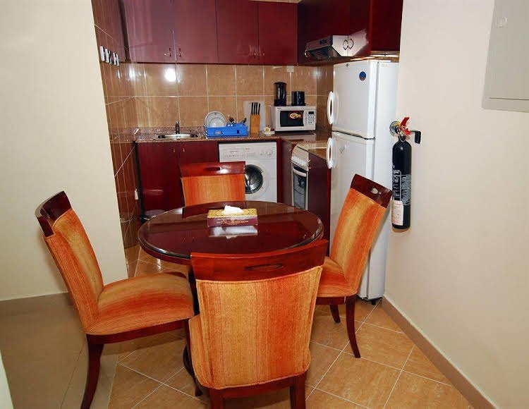 Абу-Даби: Euro Hotel Apartments