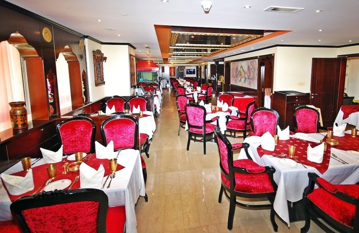 Абу-Даби: The Royal International Hotel Abu Dhabi