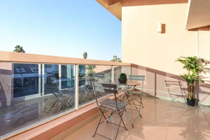 Дубай: Spectacular Al Wasl Villa - With Private Pool