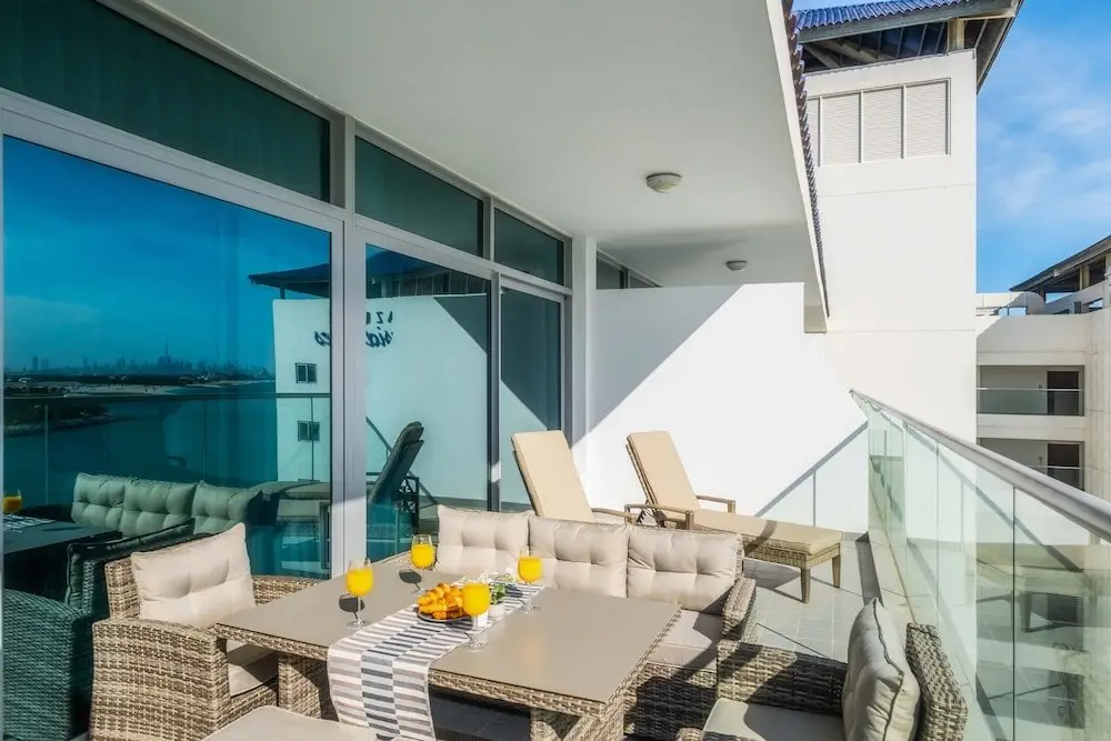 Дубай: LUX Holiday Home - Azure Residence 1