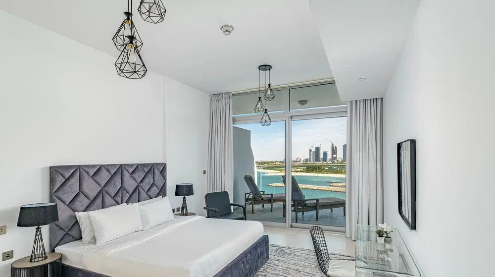 Дубай: LUX Holiday Home - Azure Residence 2