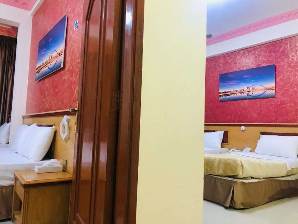 Дубай: Golden Touch Hotel