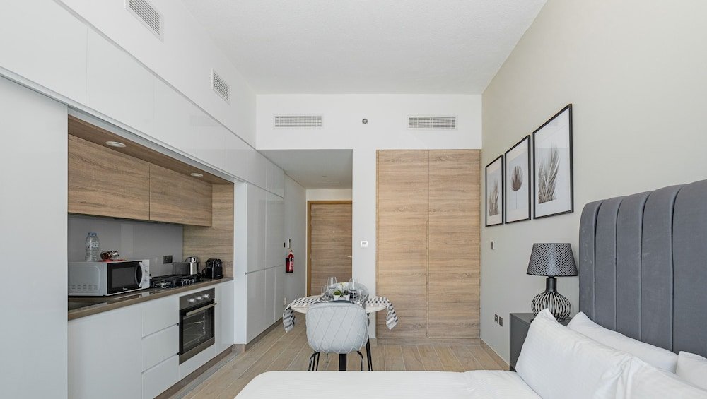 Дубай: LUX Holiday Home - Studio One 1
