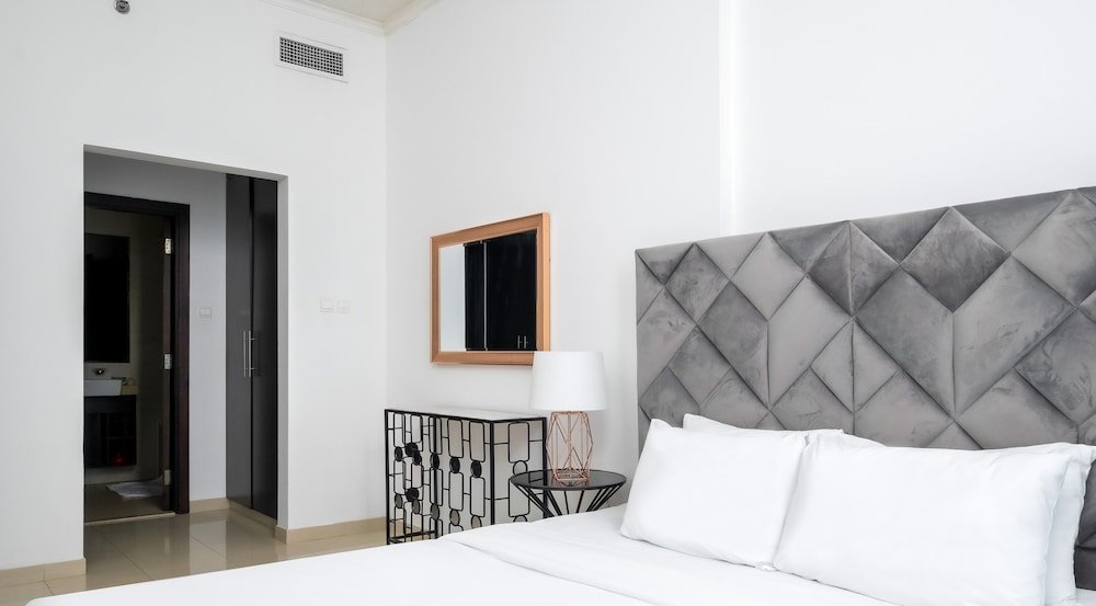 Дубай: LUX Holiday Home - Botanica Tower 1