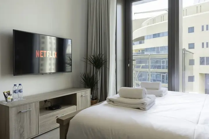 Дубай: Studio in Sparkle Tower With the Best View