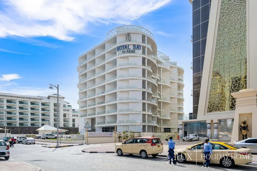 Дубай: LUX Holiday Home - Royal Bay 1
