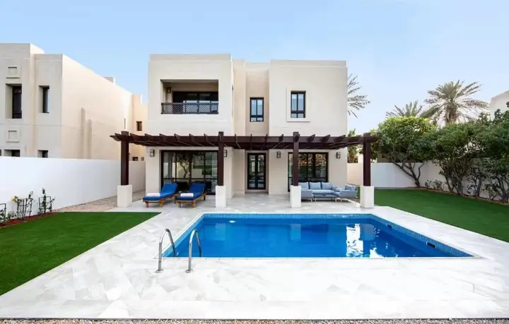 Дубай: Dubai Creek Villas