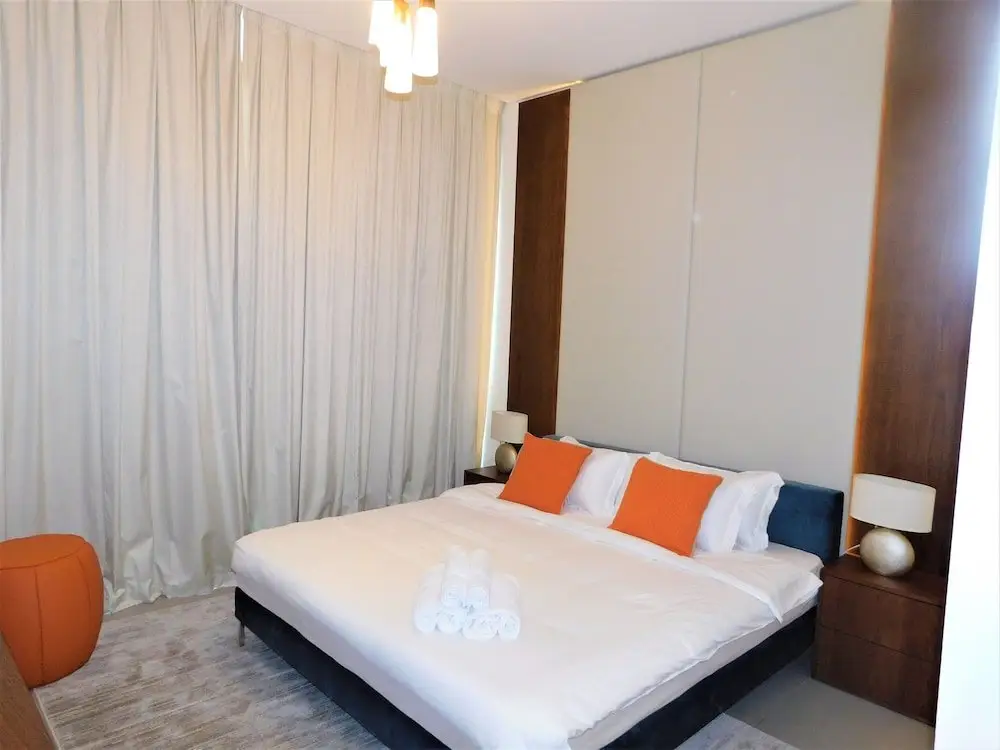 Дубай: Luton Vacation Homes - Royal Bay