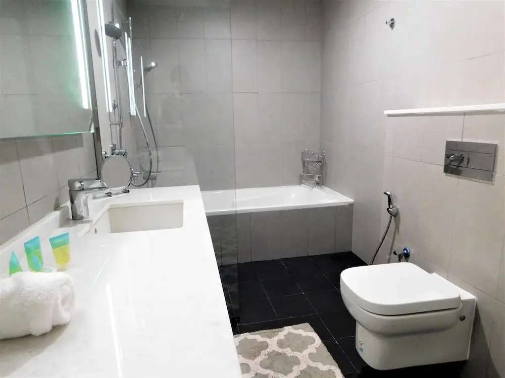 Дубай: Luton Vacation Homes - Royal Bay