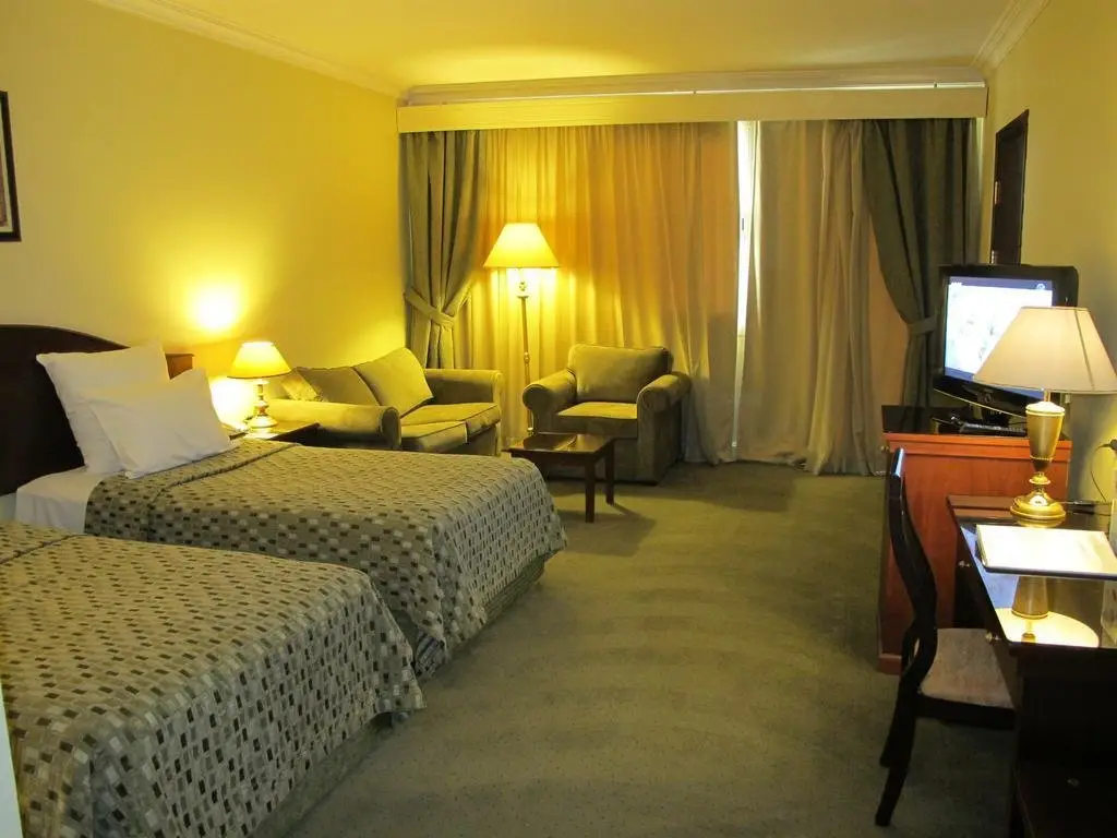 Гиза: Grand Pyramids Cairo