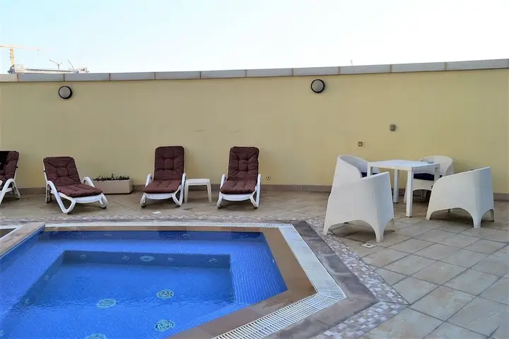 Дубай: Goldcrest Executive