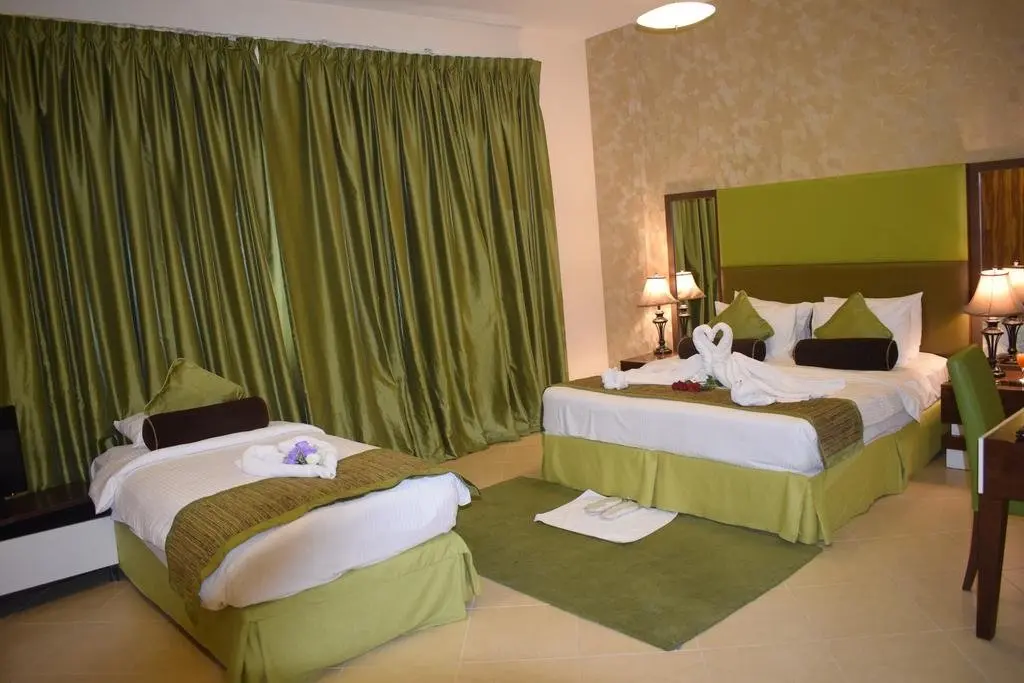 Дубай: Al Waleed Palace Hotel Apartment Al Barsha