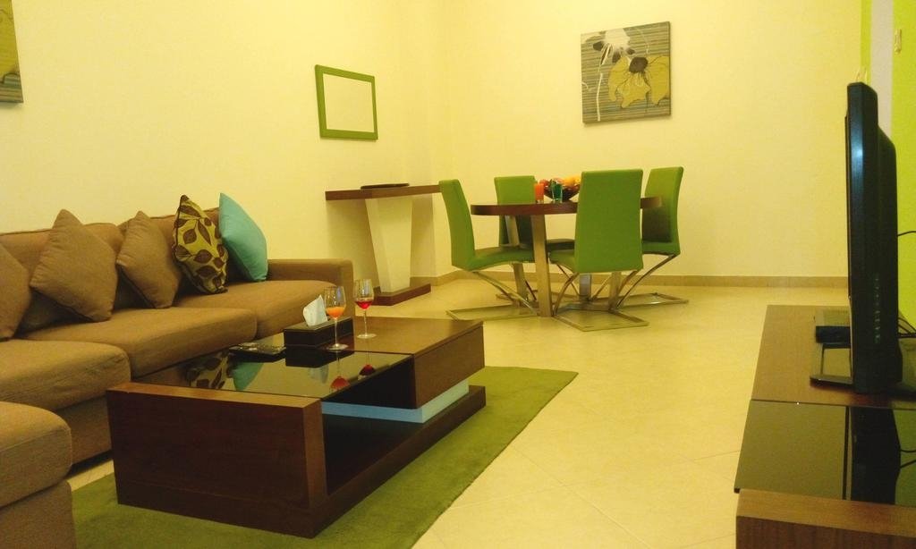 Дубай: Al Waleed Palace Hotel Apartment Al Barsha