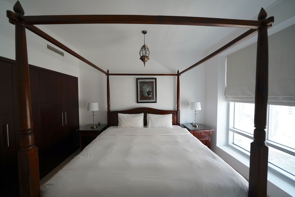 Дубай: One Perfect Stay Burj Views B