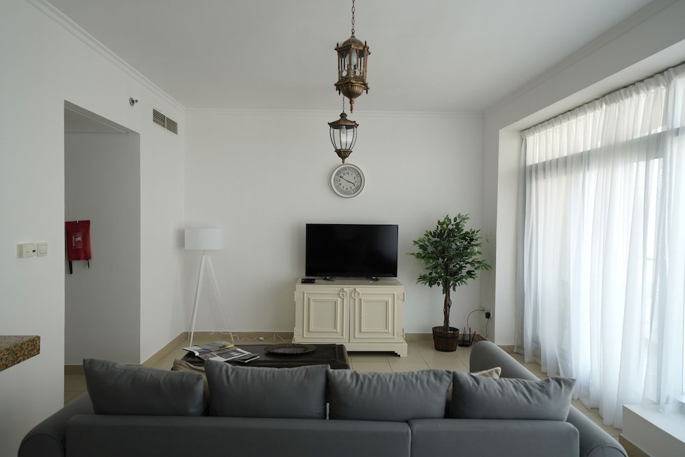 Дубай: One Perfect Stay Burj Views B