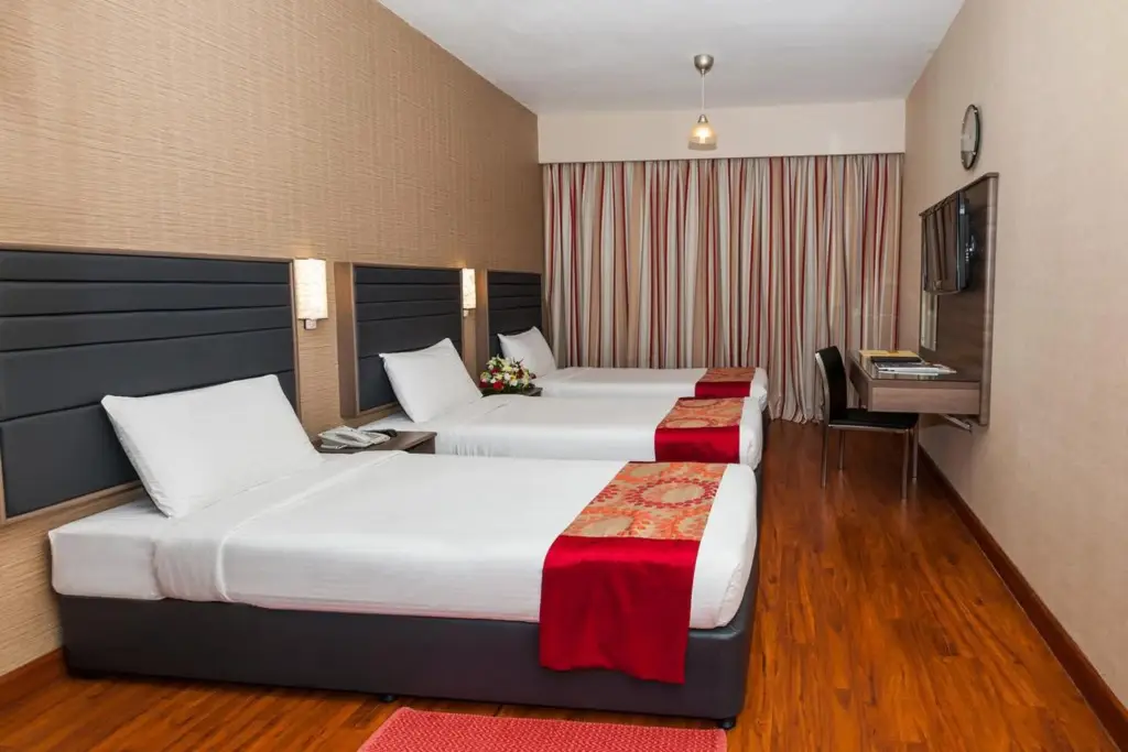 Дубай: Oasis Deira Hotel