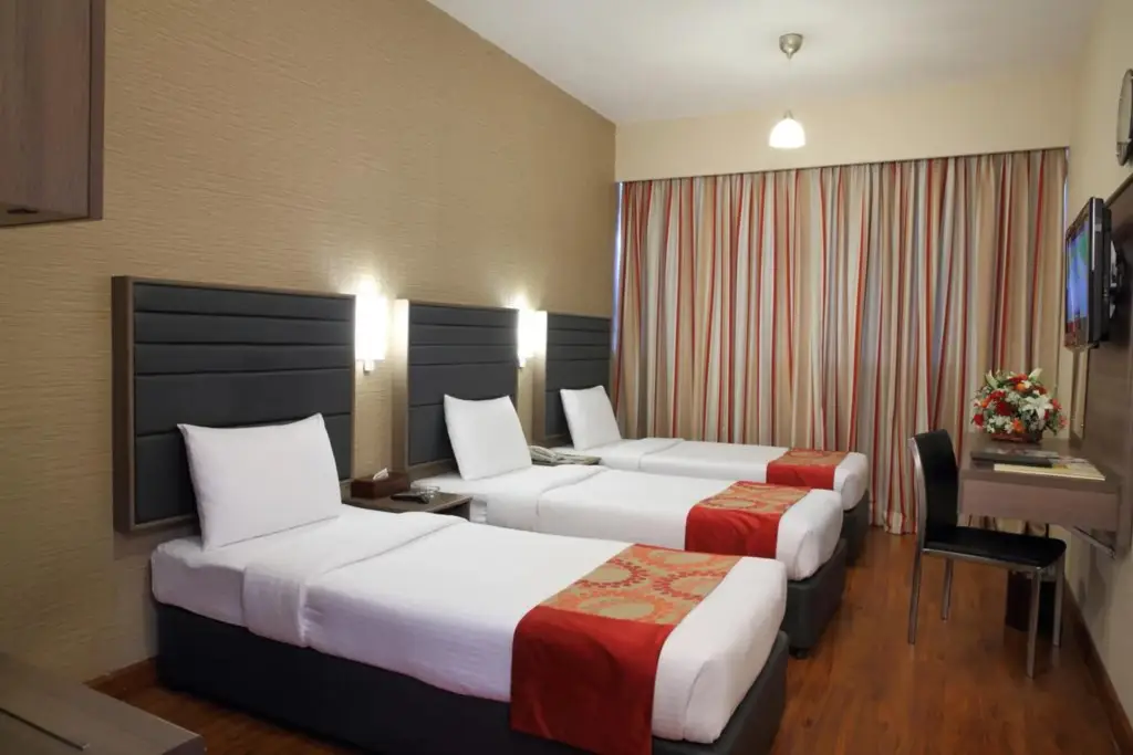 Дубай: Oasis Deira Hotel