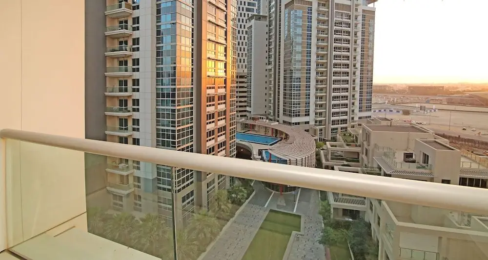 Дубай: New Arabian Holiday Homes Executive Bay