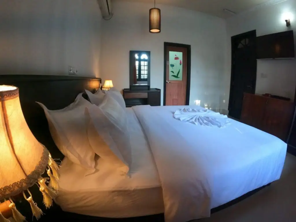 Фувамула: Twilight Inn