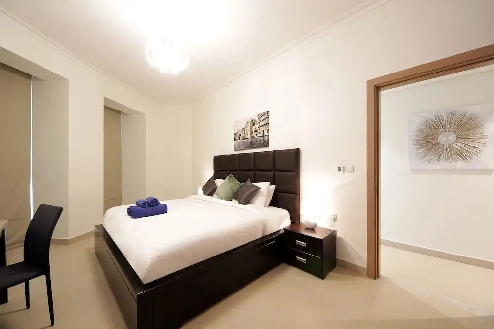 Дубай: New Arabian Holiday Homes - Burj Vista