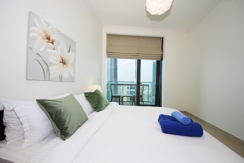 Дубай: New Arabian Holiday Homes - Burj Vista