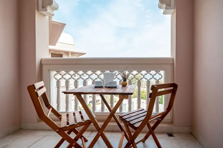 Дубай: Luton Vacation Homes Grandeur Residence