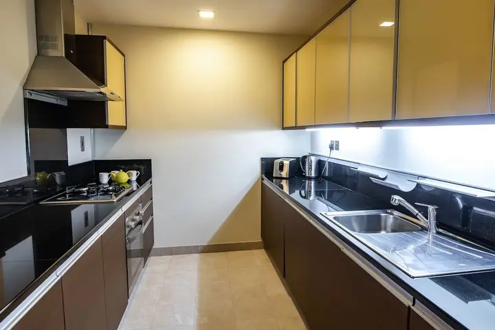 Дубай: Luton Vacation Homes Grandeur Residence