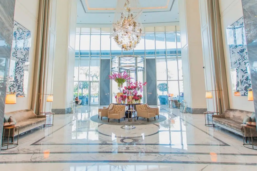 Дубай: Edens Dubai Address Blvd