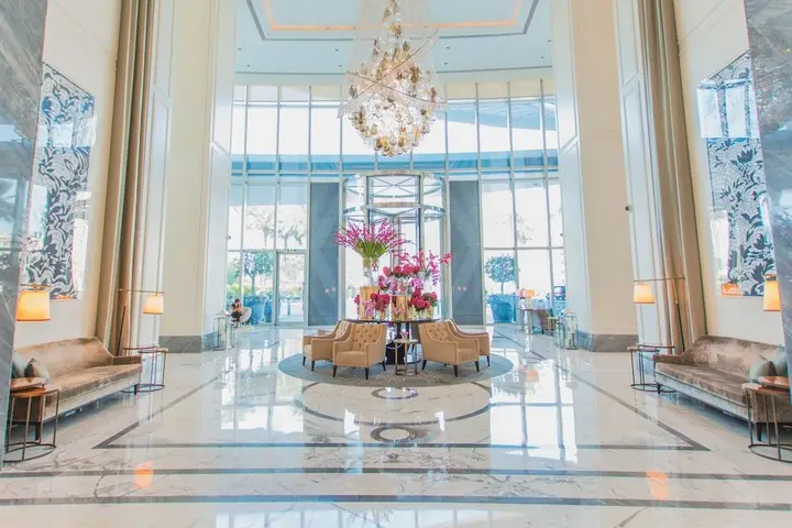 Дубай: Edens Dubai Address Blvd