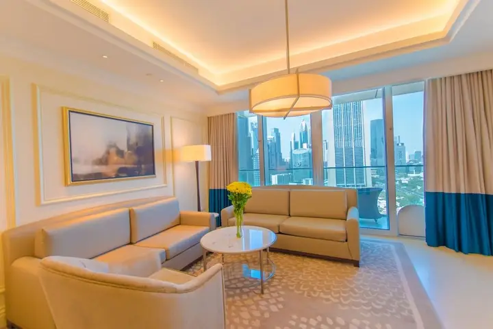 Дубай: Edens Dubai Address Blvd