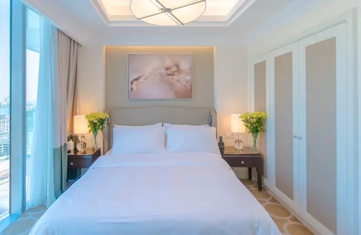 Дубай: Edens Dubai Address Blvd
