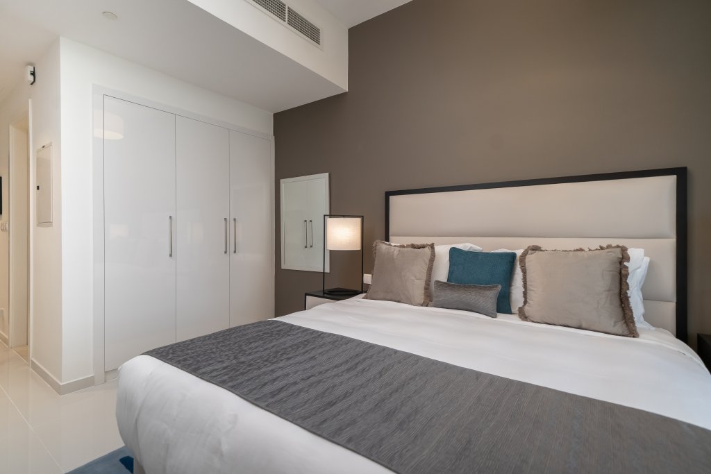 Дубай: HiGuests Vacation Homes - Tower 108 Apartments