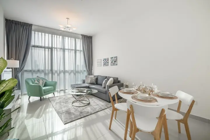 Дубай: HiGuests Vacation Homes - Oudah Tower Apartments