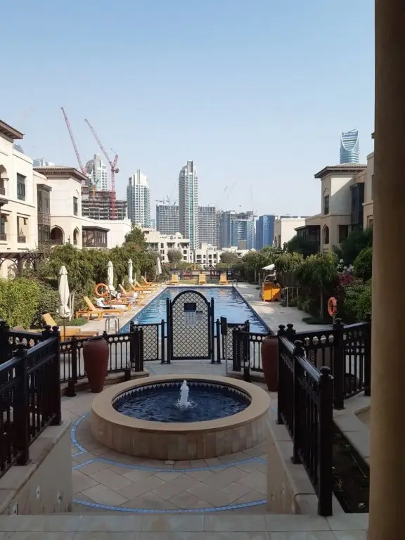 Дубай: Al Tajer 2