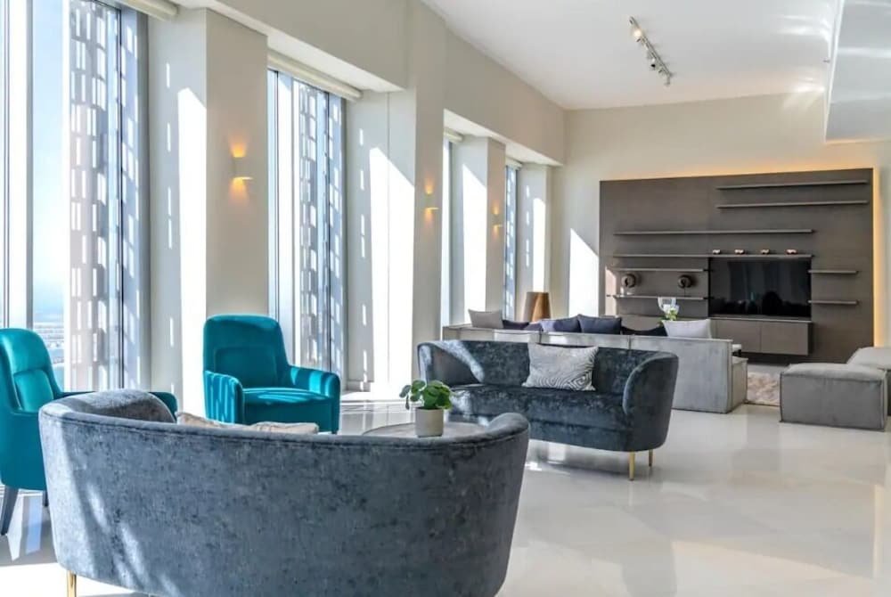 Дубай: Penthouse Stunning Views Cayan Tower