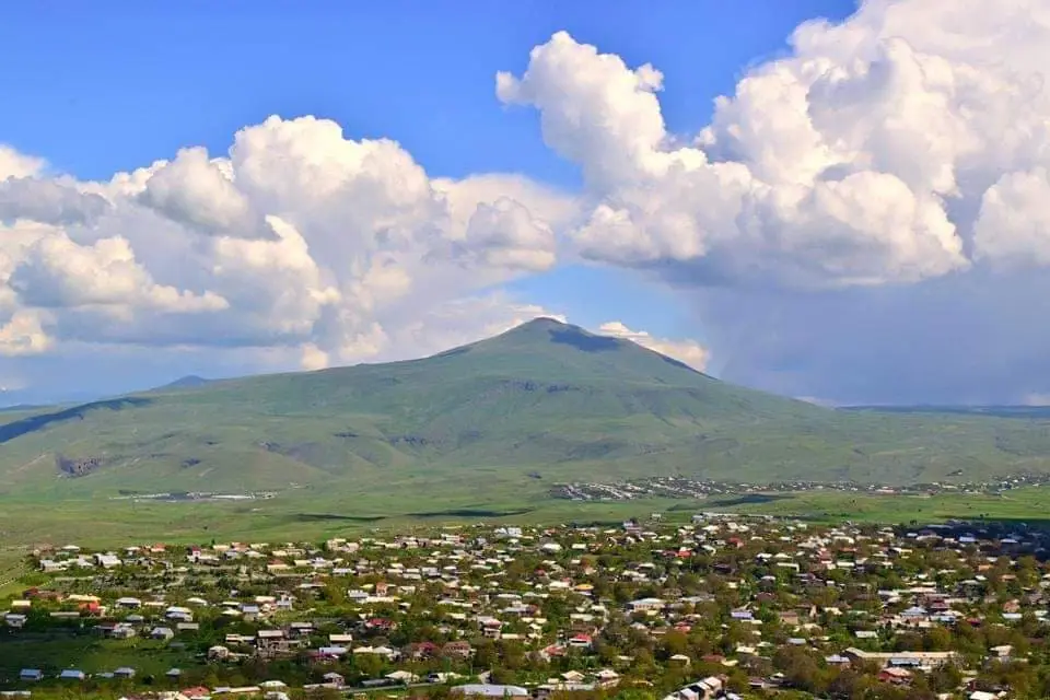 Гехашен: Гостевой Дом Azhdahak