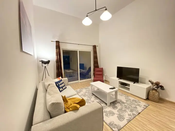 Дубай: Lux Bnb 2bdr Private Garden