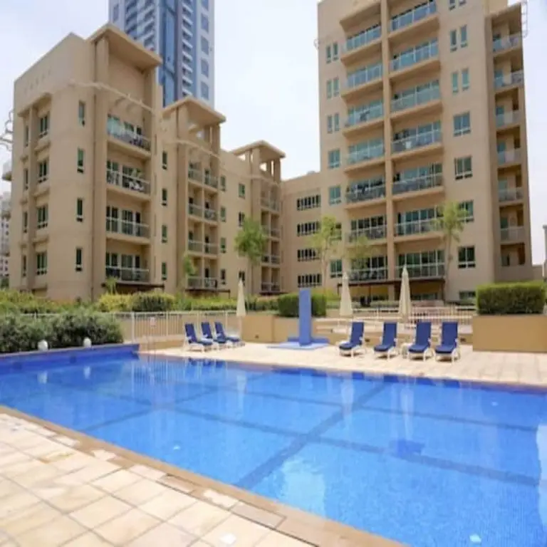 Дубай: Lux BnB I Turia Tower I Lake & Garden View