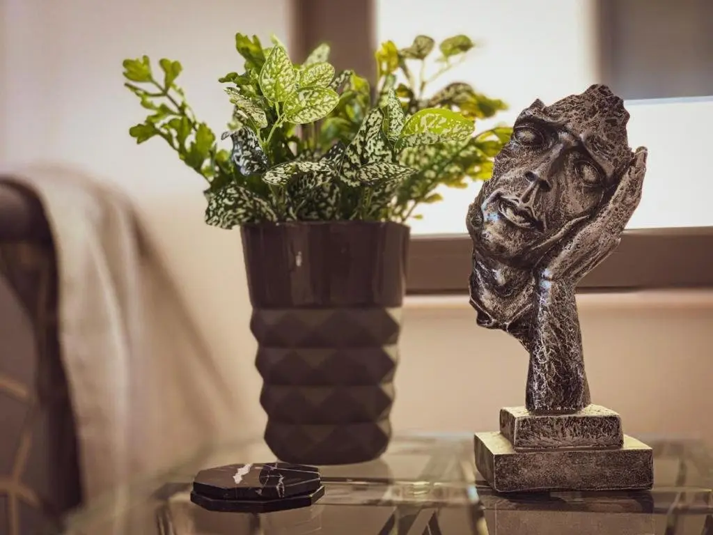 Дубай: 6BR GARDEN HOME in Palm Jumeirah With ATLANTIS VIEWS
