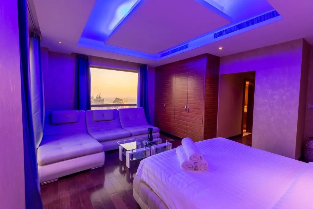 Дубай: Elan suites 5 bedrooms penthouse with panoramic sea views