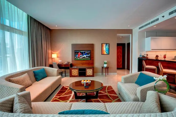 Дубай: Royal Continental Suites Business Bay - Deluxe Apartments