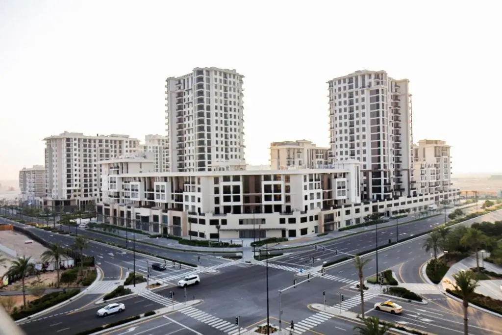Дубай: 1 Bedroom Apartment In Hayat Boulevard