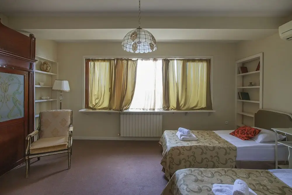 Тбилиси: Caravan Hotel
