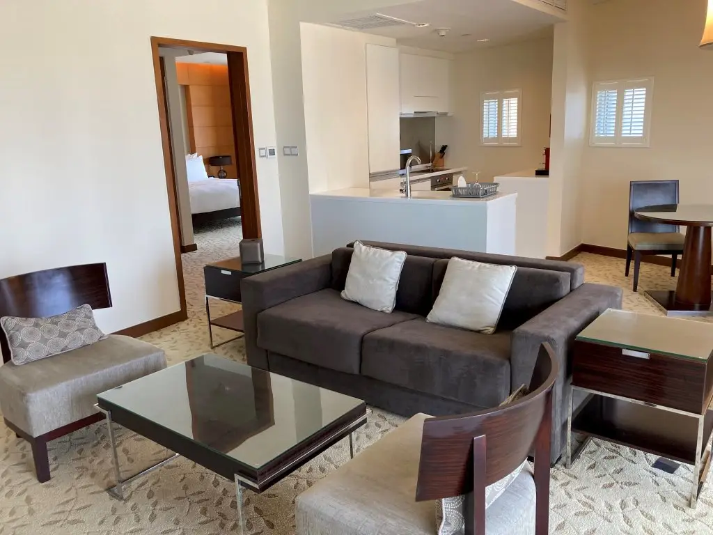 Дубай: Luxury stay at Fashion Avenue Dubai Mall Residence