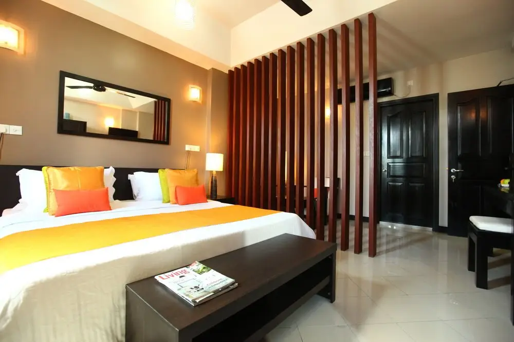 Северный атолл Мале: Beehive Nalahiya Hotel