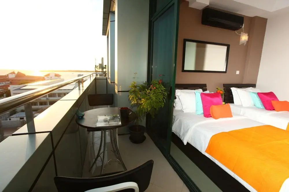 Северный атолл Мале: Beehive Nalahiya Hotel