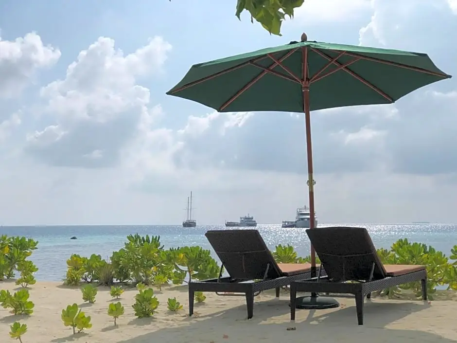 Южный Мале Атол: Iris Beach Residence