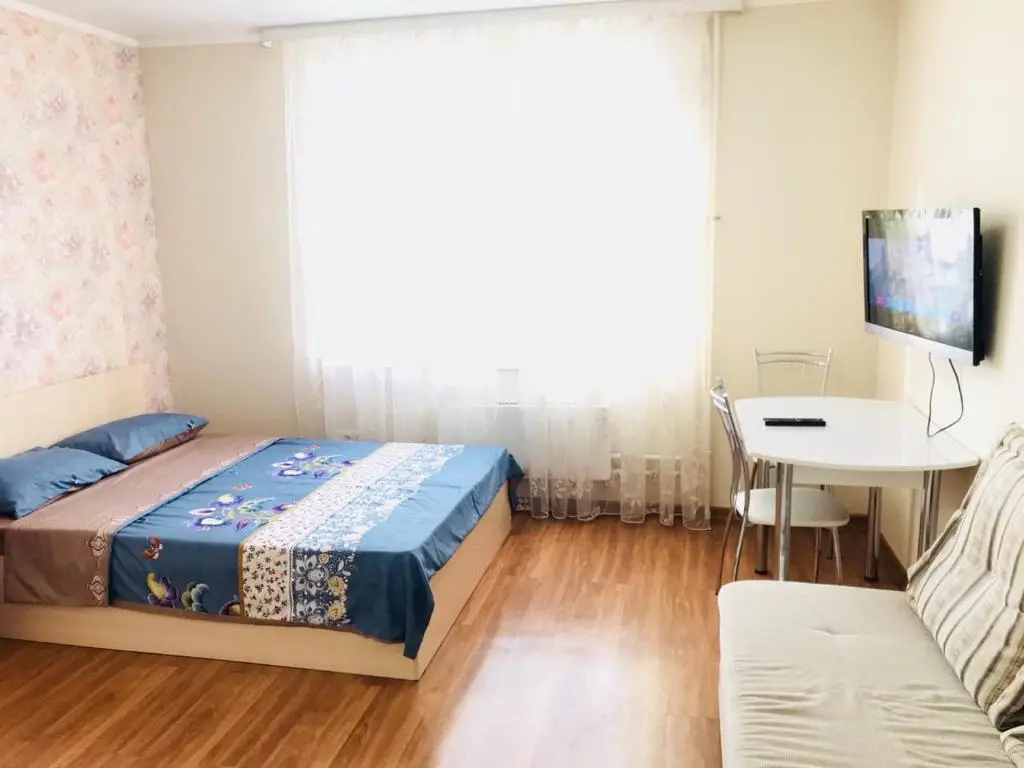 Томск: Апартаменты на Савиных