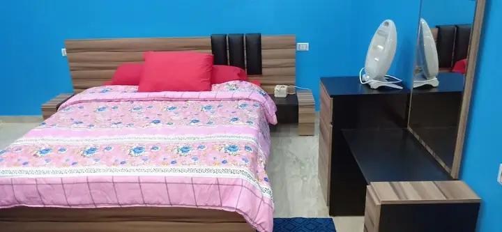 Гиза: The Sun Apartment